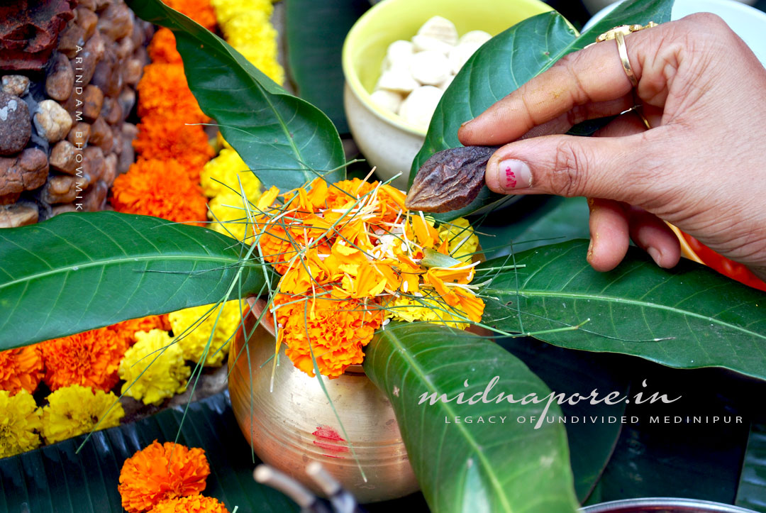 পৌড়া অষ্টমী, পড়ুঁয়া  অষ্টমী বা পড়ুয়ান অষ্টমী  | Poura Ashtami, Poduan Ashtami or Poduan Ashtami