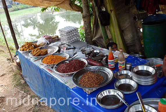 Rasmela  Food Stall , Moyna Garh, East Medinipur. Photo: Arindam Bhowmik