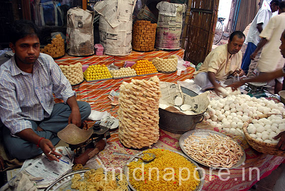 Rasmela - Sweet Stall , Moyna Garh, East Medinipur. Photo: Arindam Bhowmik