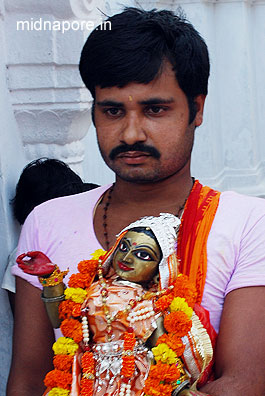 Armaments to escort the deity of Panchetgarh during the procession of Rasyatra' Photo: Arindam Bhowmik