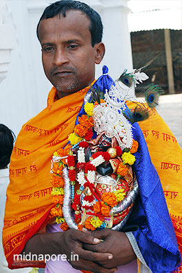 Armaments to escort the deity of Panchetgarh during the procession of Rasyatra' Photo: Arindam Bhowmik