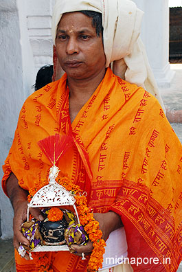 Armaments to escort the deity of Panchetgarh during the procession of Rasyatra' Photo: Arindam Bhowmik